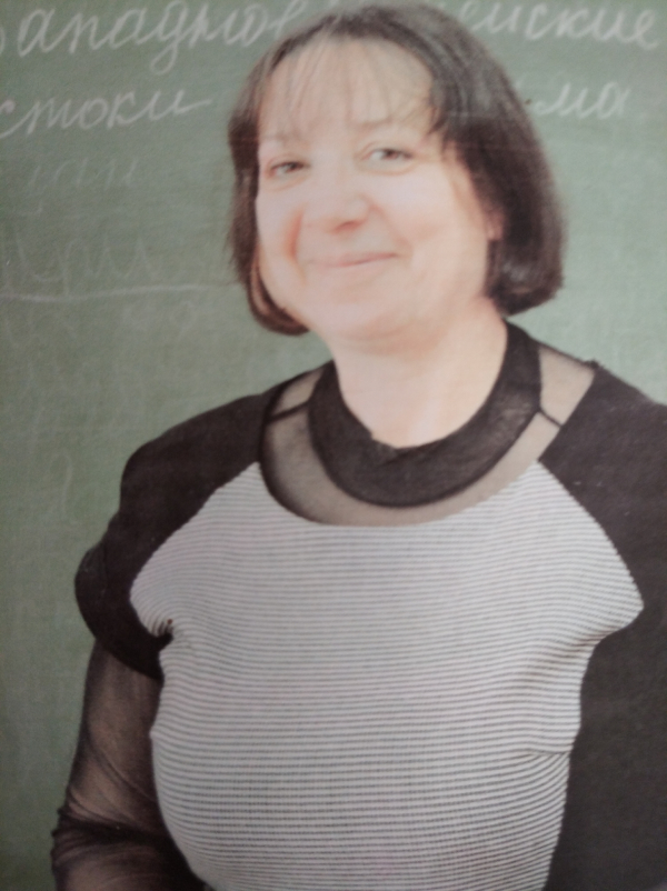 Есикова Алевтина Васильевна.